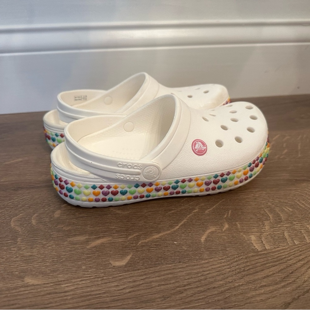 Kids crocs size 4, like new